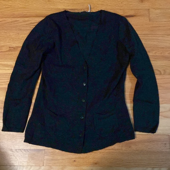 Cute Cardigan with Pockets! - Picture 1 of 5